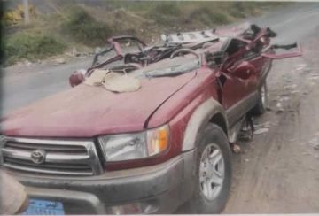 وفاة وإصابة عشرة أشخاص في انقلاب سيارة بعدن