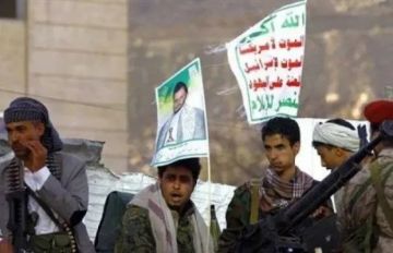 بعد تهجيرهم من صنعاء.. مليشيات الحوثي تحتجز عشرات الطلاب السلفيين وعائلاتهم وتمنعهم من اللجوء إلى عدن بعد تهجيرهم من صنعاء.. مليشيات الحوثي تحتجز عشرات الطلاب السلفيين وعائلاتهم وتمنعهم من اللجوء إلى عدن