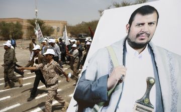 زعيم الحوثيين يكشف موقفهم من استمرار العمليات ضد إسرائيل على خلفية اتفاق غزة