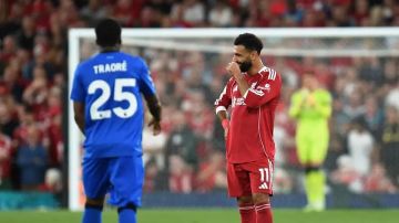 صلاح يورط ملاك ليفربول.. وصحيفة تطالبه بـ رد الجميل 