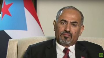 في ذكرى ثورة 14 أكتوبر.. الزبيدي يجدد مساعيه للانفصال