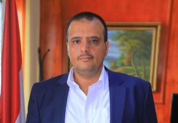 القائم بأعمال وزير الاقتصاد يعزي القيادة الثورية والسياسية باستشهاد اللواء الغماري القائم بأعمال وزير الاقتصاد يعزي القيادة الثورية والسياسية باستشهاد اللواء الغماري