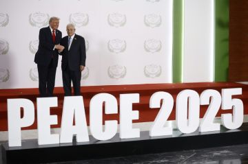 لوموند: انحياز ترامب الفاضح لإسرائيل يترك مساحة ضيقة جدا للفلسطينيين لوموند: انحياز ترامب الفاضح لإسرائيل يترك مساحة ضيقة جدا للفلسطينيين