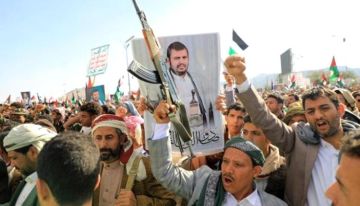 الحوثي يفعل خطة طوارئ .. الخوف يبعثر مركزية القرار العسكري الحوثي يفعل خطة طوارئ .. الخوف يبعثر مركزية القرار العسكري