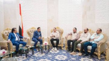 محافظ شبوة يبحث مع وفد الجمعية الكويتية التعاون التنموي والإنساني