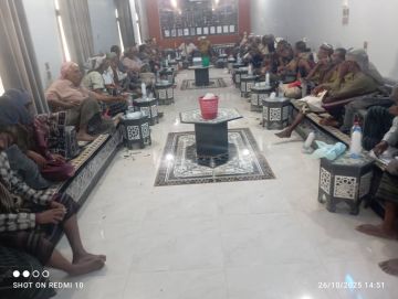 مدير عام أحور يعقد اجتماعا مع مشايخ بأكازم لمناقشة قضايا أمنية وخدمية هامة