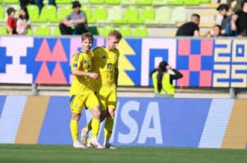 منتخبا أوكرانيا وباراغواي يتأهلان للدور الثاني بمونديال الشباب