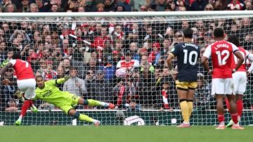 الدوري الإنجليزي.. آرسنال يتجاوز وست هام والمان يونايتد يعود للانتصارات