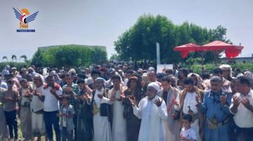 تشييع جثمان الشهيد العميد عبد القادر المتوكل بمديرية باجل في الحديدة