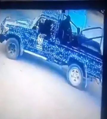 حملة اعتقالات حوثية واسعة ومداهمات ليلية لمنازل في صنعاء.. ماذا يحدث؟ حملة اعتقالات حوثية واسعة ومداهمات ليلية لمنازل في صنعاء.. ماذا يحدث؟