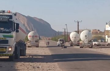 شبوة : فتح الطريق الدولي في العرم بعد توتر محدود