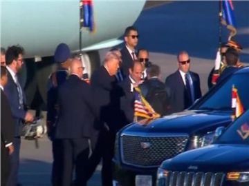 الرئيس السيسى يستقبل ترامب في مطار شرم الشيخ