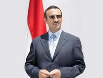 رسالة حزينة من أحمد علي عبدالله صالح لمقرب من طارق صالح.. ماذا ورد فيها؟