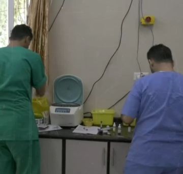 أبطال المعاطف البيضاء بغزة.. عامان من الصمود في مواجهة الإبادة الصحية