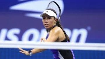 حاملة اللقب سبالينكا تضرب موعدا مع بيجولا حاملة اللقب سبالينكا تضرب موعدا مع بيجولا