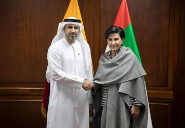 سفير الإمارات يلتقي وزيرة خارجية الإكوادور في كيتو سفير الإمارات يلتقي وزيرة خارجية الإكوادور في كيتو