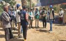 وفد من مركز الملك سلمان وبرنامج الغذاء العالمي يطلع على مشاريع تنموية بساه - ye