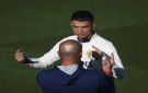 رونالدو: كثيرون يسألونني لماذا تريد تسجيل ألف هدف؟ - ye