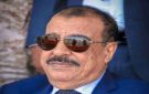 اللواء بن بريك يعزي الفريق عبدالله علي عليوه بوفاة أخيه - ye