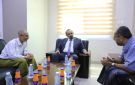 بن ماضي يبحث آليات تعزيز الشراكة مع القطاع الخاص - ye
