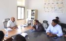 فريق التوجيه والرقابة الرئاسي يتفقد فرع الجهاز المركزي للإحصاء بمحافظة شبوة - ye