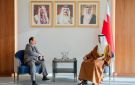 سفير اليمن في البحرين يلتقي وزير المواصلات لبحث استئناف رحلات اليمنية بين البلدين - ye