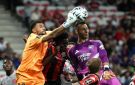 ليون يفرط في فرصة إعتلاء صدارة الدوري الفرنسي بالسقوط أمام نيس - ye