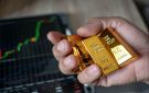 تراجع مفاجئ في أسعار الذهب مع صعود الدولار وجني الأرباح - ye