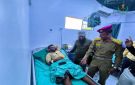 الوالي واليافعي يتفقدان جرحى الهجوم الإرهابي على المحفد - ye