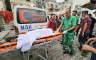 استشهاد فلسطينيين أثنين بقصف صهيوني شرقي دير البلح وسط قطاع غزة - ye
