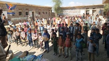 وقفات طلابية بمدارس المحويت وفاء للشهداء ودعما للقضية الفلسطينية وقفات طلابية بمدارس المحويت وفاء للشهداء ودعما للقضية الفلسطينية