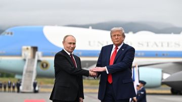 أوشاكوف: تنظيم القمة لن يواجه صعوبات كبيرة إذا اتفق بوتين وترامب على اللقاء أوشاكوف: تنظيم القمة لن يواجه صعوبات كبيرة إذا اتفق بوتين وترامب على اللقاء