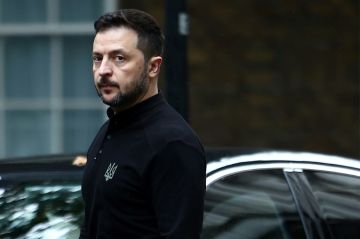 اسم زيلينسكي يطفو على سطح فضيحة الفساد الكبرى في قطاع الطاقة الأوكراني