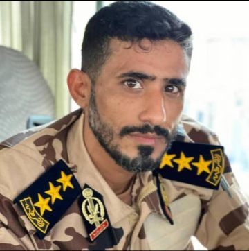 رئيس اللجان المجتمعية بالبريقة النقيب صالح الجوهري يعزي الخضر لصور في وفاة حفيده