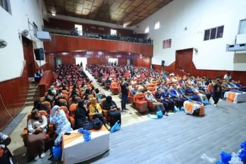 رسوم أم دعم؟ .. استياء واسع بين المشاركين في مهرجان تعز الريادي بعد فرض إيجارات على الأسر المنتجة رسوم أم دعم؟ .. استياء واسع بين المشاركين في مهرجان تعز الريادي بعد فرض إيجارات على الأسر المنتجة