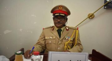 كلية الدفاع الوطني تمنح درجة الزمالة للباحث عميد ركن طيار عبدالباسط علي محمد العامري