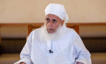 مفتي عمان يطالب بضغط دولي لإلزام الاحتلال بتنفيذ اتفاق غزة