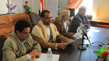 تنفيذي صعدة يناقش مستوى أداء عدد من المكاتب بالمحافظة