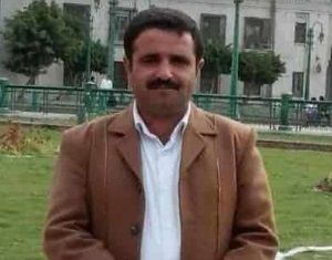 لا يزال مختطفا.. خلاف طالبتين يتسبب في اختفاء مدير مدرسة منذ أسبوعين.. لأن إحداهن ابنة حوثي !