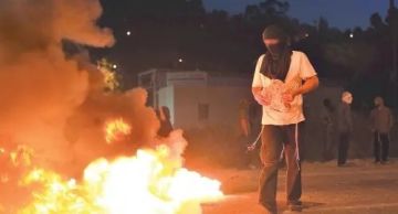 مستوطنون يعتدون على بئر ماء برام الله ويشقون طريقا بالخليل ويقتحمون تجمعا بالقدس