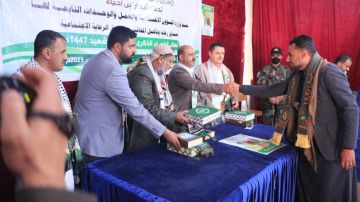 وزارة الشؤون الاجتماعية تحيي الذكرى السنوية للشهيد تحت شعار بل أحياء وزارة الشؤون الاجتماعية تحيي الذكرى السنوية للشهيد تحت شعار بل أحياء