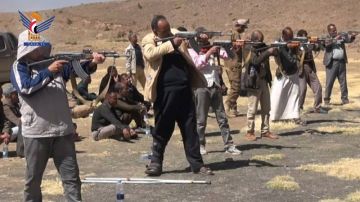 تطبيق عملي ومناورة لخريجي دورة طوفان الأقصى من المؤسسة العامة للكهرباء