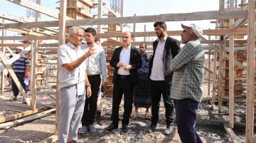 مدير عام دارسعد يتفقد سير العمل ومستوى الانجاز في مشروع مبنى ديوان السلطة المحلية بالمديرية