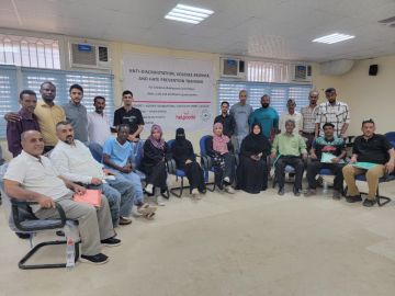 تحت إشراف مدير منظمة Helpcode .. اختتام الجلسات التدريبية لمدربي الفرق الشعبية بعدن