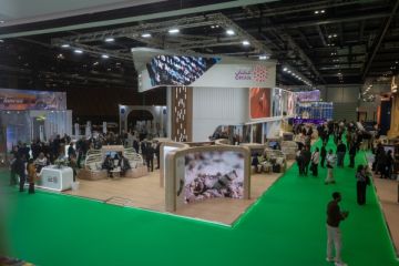 سلطنة عمان تحصد 3 جوائز سياحية عالمية ضمن مشاركتها في معرض سوق السفر العالمي