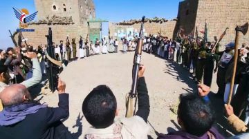 وقفات قبلية في عدد من مديريات عمران وفاء لتضحيات الشهداء والثبات على الموقف