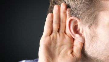 إحذر ارتداء سماعة اذن واحدة فقط ! إحذر ارتداء سماعة اذن واحدة فقط !