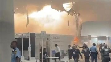 حريق يوقف مفاوضات قمة المناخ كوب30 بالبرازيل وإجلاء الحضور حريق يوقف مفاوضات قمة المناخ كوب30 بالبرازيل وإجلاء الحضور