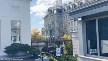 دخول غريب للرئيس الشرع إلى البيت الأبيض من بوابة غير مالوفة .. شاهد ماذا حدث؟! دخول غريب للرئيس الشرع إلى البيت الأبيض من بوابة غير مالوفة .. شاهد ماذا حدث؟!