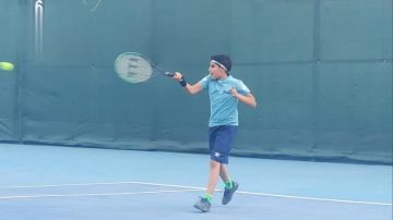 منافسات قوية في البطولة المفتوحة لفئات التنس بصنعاء